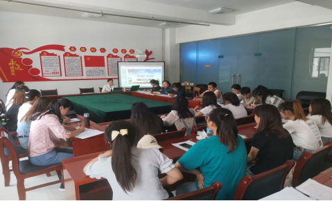 公司开展员工党支部“三会一课”主题党课