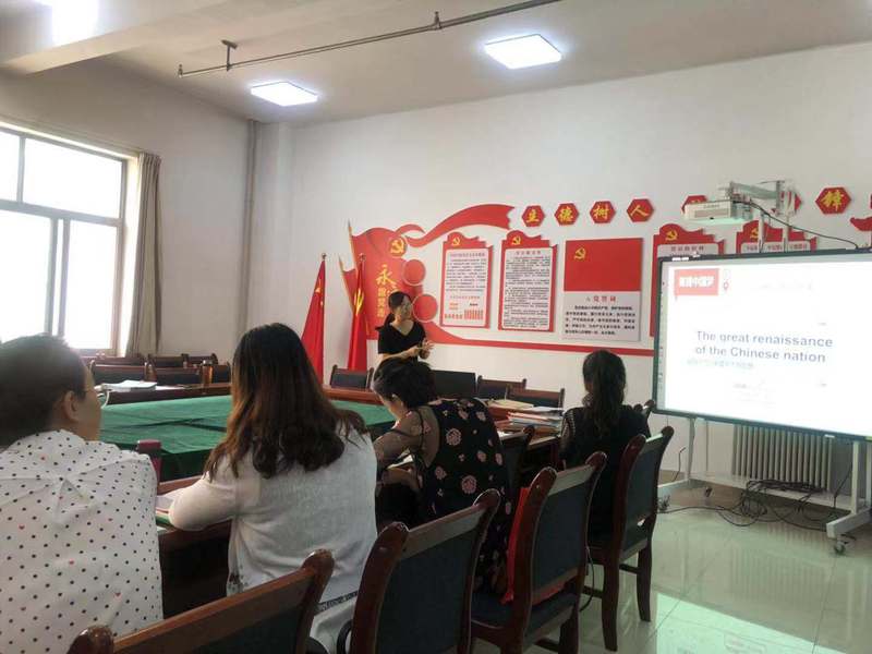 公司开展第一轮“磨课”教研活动