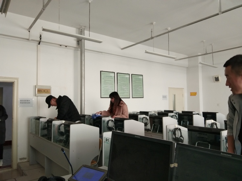 公司开展“弘扬雷锋精神，树形象育学风”系列活动----“良好学习环境，...