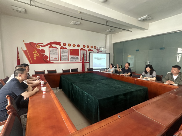 日月光（上海）集团等企业来懂球体育访问交流