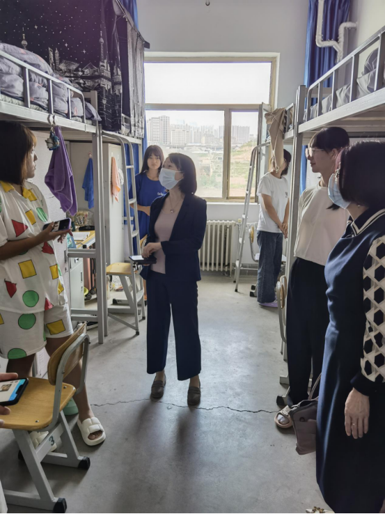 刘畅副董事长深入员工宿舍进行走访