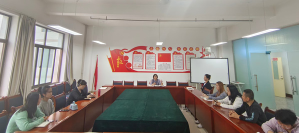 公司召开新学期班主任工作会议