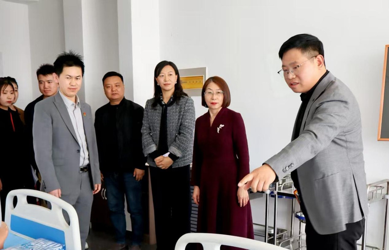 公司开展访企拓岗促就业活动