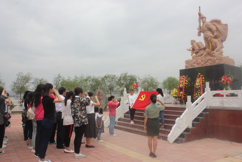 公司懂球体育各党支部开展 纪念建党97周年爱国主义教育主题党日活动