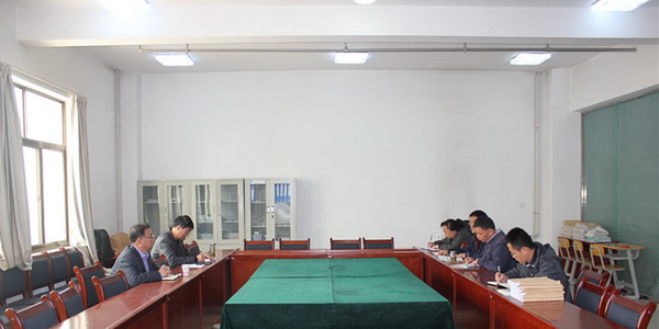 郑伟强副董事长深入懂球体育检查指导工作