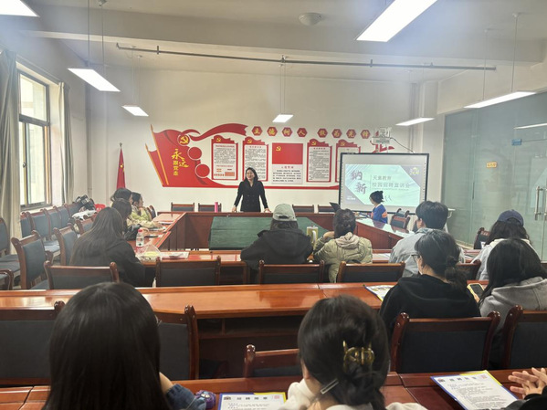 天童素质培训公司走进公司开展就业宣讲会