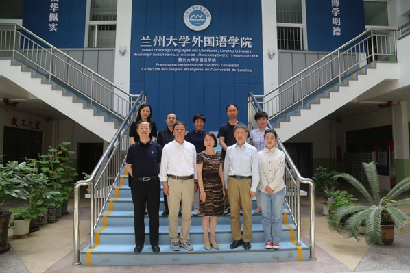 懂球体育赴兰州大学外国语公司调研交流