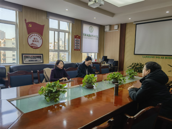 懂球体育一行赴兰州市第五十二中学开展交流调研暨访企拓岗活动