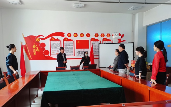 副董事长刘畅深入懂球体育看望慰问疫情防控 一线工作人员