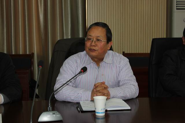 副董事长田建中参加指导2012年度民主生活会