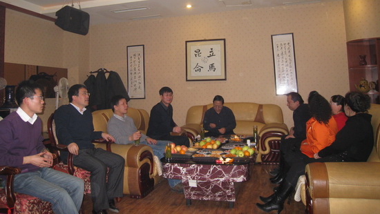 公司召开2011年领导班子民主生活会